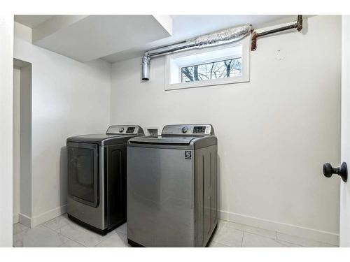 8223 4A Street Sw, Calgary, AB - Indoor Photo Showing Laundry Room