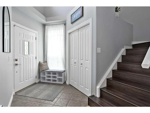 8009 Cougar Ridge Avenue Sw, Calgary, AB - Indoor Photo Showing Other Room