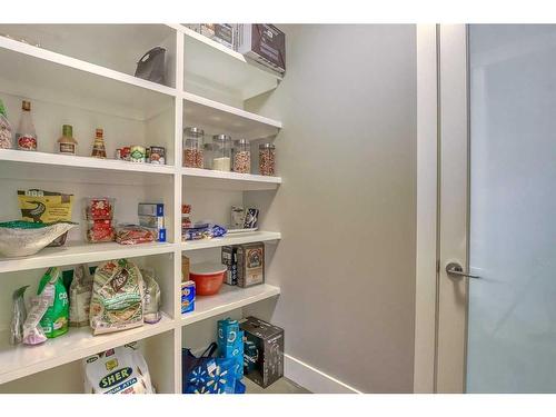 131 Evansview Road Nw, Calgary, AB - Indoor With Storage
