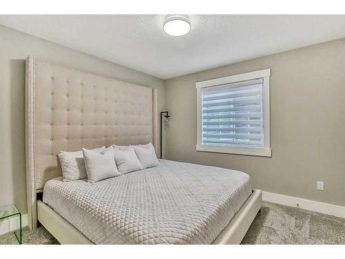 131 Evansview Road Nw, Calgary, AB - Indoor Photo Showing Bedroom