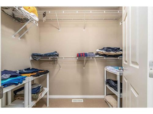 22 Royal Oak Gardens Nw, Calgary, AB - Indoor With Storage