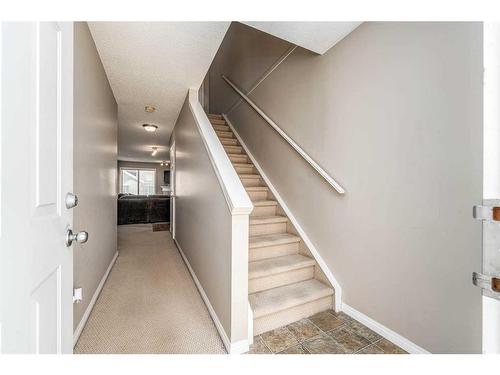 22 Royal Oak Gardens Nw, Calgary, AB - Indoor Photo Showing Other Room