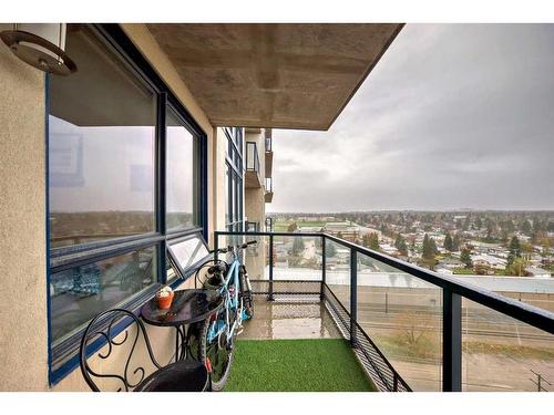 1315-8880 Horton Road Sw, Calgary, AB - Outdoor With View With Exterior