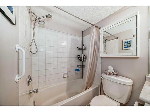 1410-6224 17 Avenue Se, Calgary, AB - Indoor Photo Showing Bathroom