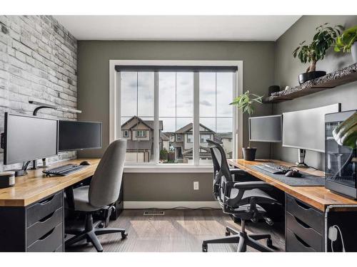 149 Heritage Boulevard West, Cochrane, AB - Indoor Photo Showing Office