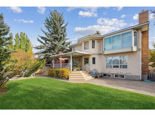 139 Woodacres Drive Sw, Calgary, AB - Outdoor