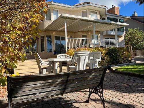 139 Woodacres Drive Sw, Calgary, AB - Outdoor With Deck Patio Veranda