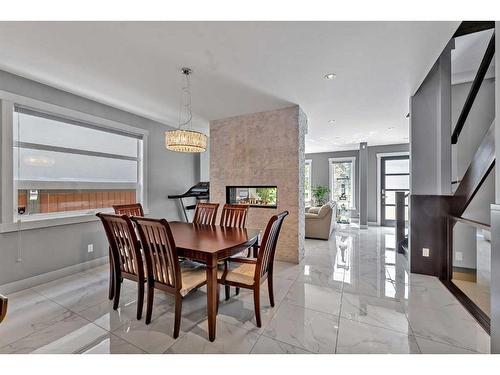 412 18 Avenue Ne, Calgary, AB - Indoor Photo Showing Dining Room