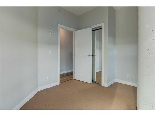 305-220 12 Avenue Se, Calgary, AB - Indoor Photo Showing Other Room