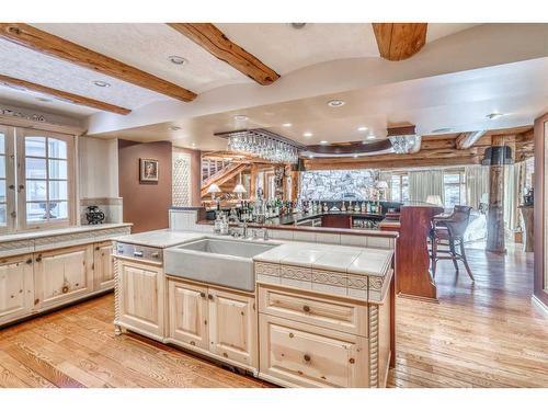 Range Road 44, Rural Foothills County, AB - Indoor Photo Showing Kitchen