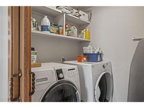 265 Three Sister Drive Se, Canmore, AB - Indoor Photo Showing Laundry Room