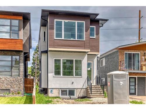 334 32 Avenue Ne, Calgary, AB - Outdoor