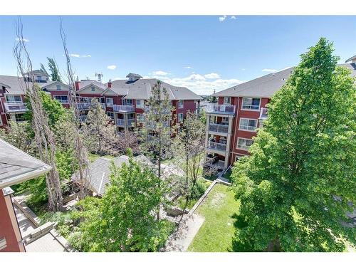 425-22 Richard Place Sw, Calgary, AB - Outdoor