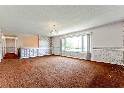 270010 Inverlake Road, Rural Rocky View County, AB - Indoor Photo Showing Other Room