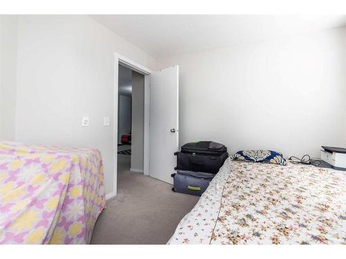 3217-4641 128 Ave Ne Avenue South, Calgary, AB - Indoor Photo Showing Bedroom