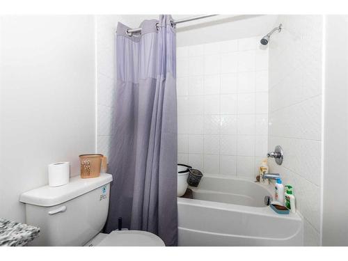 3217-4641 128 Ave Ne Avenue South, Calgary, AB - Indoor Photo Showing Bathroom
