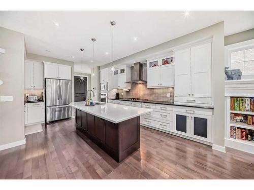 2425 22A Street Nw, Calgary, AB - Indoor Photo Showing Kitchen With Upgraded Kitchen