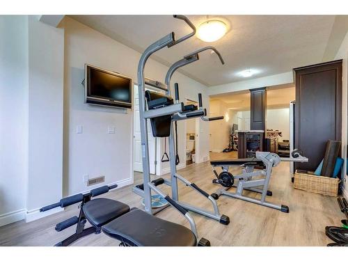 2202 31 Avenue Sw, Calgary, AB - Indoor Photo Showing Gym Room