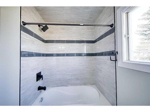 120 Whitefield Drive Ne, Calgary, AB - Indoor Photo Showing Bathroom