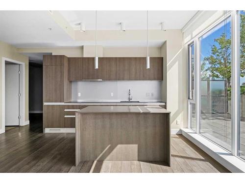 702-1188 3 Street Se, Calgary, AB - Indoor Photo Showing Kitchen With Upgraded Kitchen