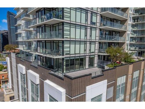 702-1188 3 Street Se, Calgary, AB - Outdoor With Balcony