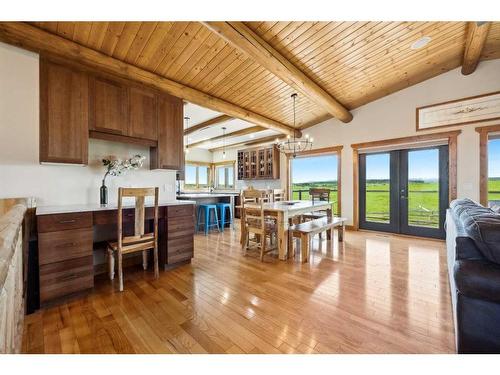 54004 Township Road 252, Rural Rocky View County, AB - Indoor Photo Showing Dining Room