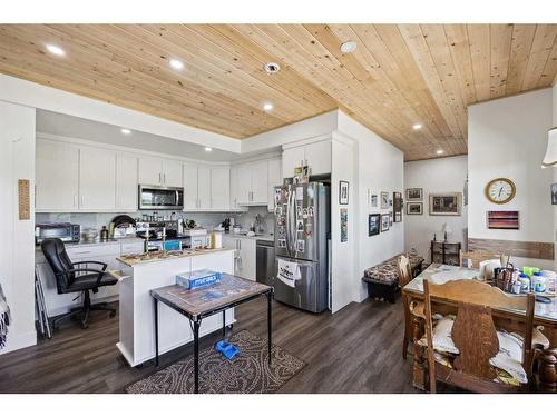 54004 Township Road 252, Rural Rocky View County, AB - Indoor Photo Showing Kitchen