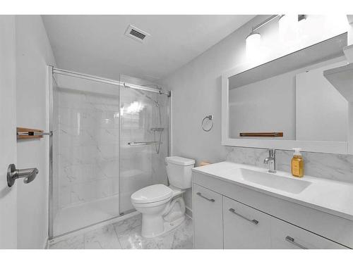 1502-4944 Dalton Drive Nw, Calgary, AB - Indoor Photo Showing Bathroom