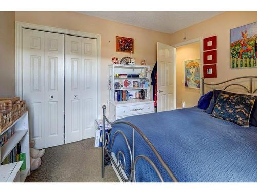 221 Kincora Heights Nw, Calgary, AB - Indoor Photo Showing Bedroom