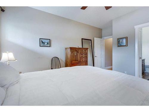 50-173 Austin Drive, Red Deer, AB - Indoor Photo Showing Bedroom