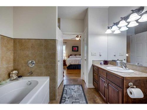 50-173 Austin Drive, Red Deer, AB - Indoor Photo Showing Bathroom