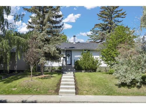 1703 31 Street Sw, Calgary, AB - Outdoor