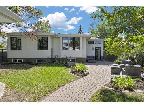 1703 31 Street Sw, Calgary, AB - Outdoor