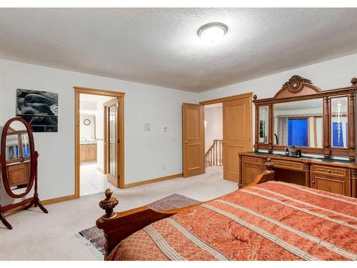 102 Christie Park View Sw, Calgary, AB - Indoor Photo Showing Bedroom