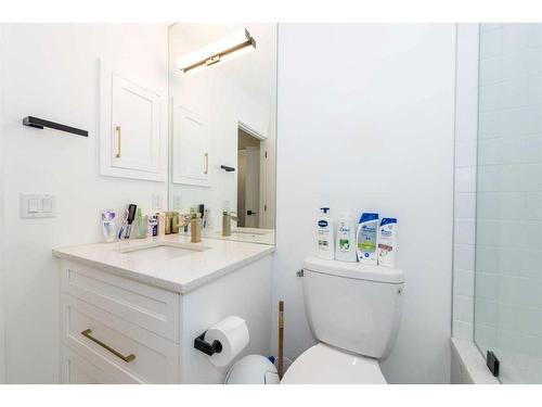 2 Prestwick Rise Se, Calgary, AB - Indoor Photo Showing Bathroom