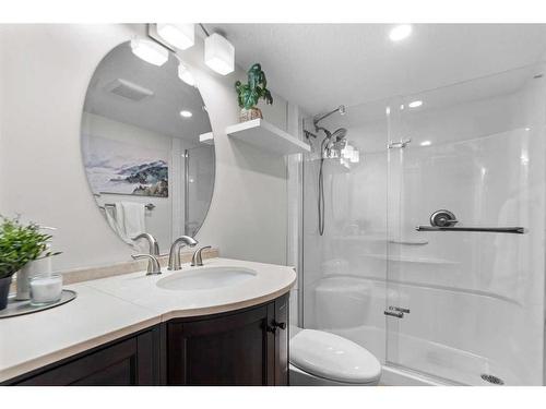 2027 Luxstone Boulevard Sw, Airdrie, AB - Indoor Photo Showing Bathroom
