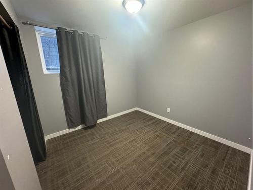 5615 Thorndale Place Nw, Calgary, AB - Indoor Photo Showing Other Room