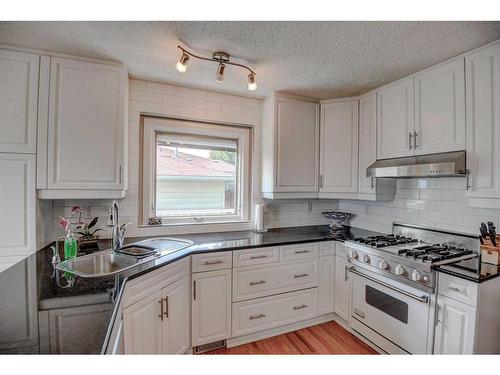 323 Silver Valley Boulevard Nw, Calgary, AB - Indoor Photo Showing Bedroom