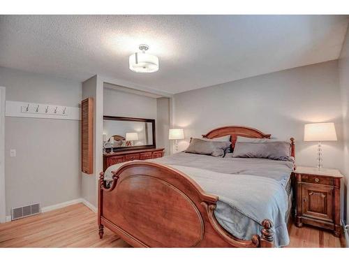 323 Silver Valley Boulevard Nw, Calgary, AB - Indoor Photo Showing Bedroom
