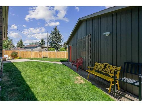 12 Lake Newell Green Se, Calgary, AB - Outdoor