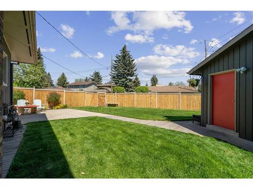 12 Lake Newell Green Se, Calgary, AB - Outdoor With Backyard