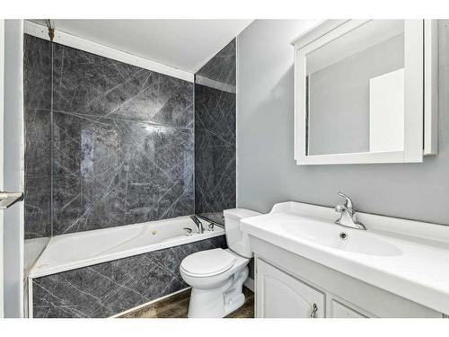 52 Pennsburg Way Se, Calgary, AB - Indoor Photo Showing Bathroom