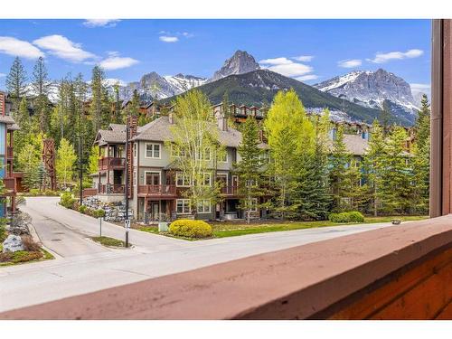 211-75 Dyrgas Gate, Canmore, AB - Outdoor With Facade