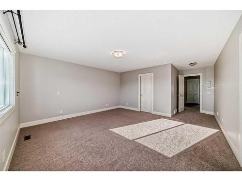 28 Val Gardena Court Sw, Calgary, AB - Indoor Photo Showing Other Room