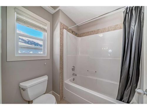 28 Val Gardena Court Sw, Calgary, AB - Indoor Photo Showing Bathroom