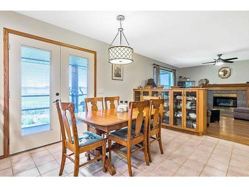 434102 64 Street West, Rural Foothills County, AB - Indoor Photo Showing Dining Room