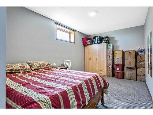 434102 64 Street West, Rural Foothills County, AB - Indoor Photo Showing Bedroom