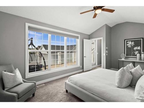 68 Victoria Cross Boulevard Sw, Calgary, AB - Indoor Photo Showing Bedroom