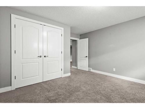 68 Victoria Cross Boulevard Sw, Calgary, AB - Indoor Photo Showing Other Room