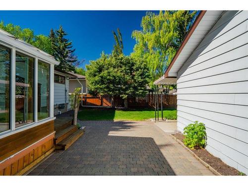 62 Butler Crescent Nw, Calgary, AB - Outdoor With Exterior
